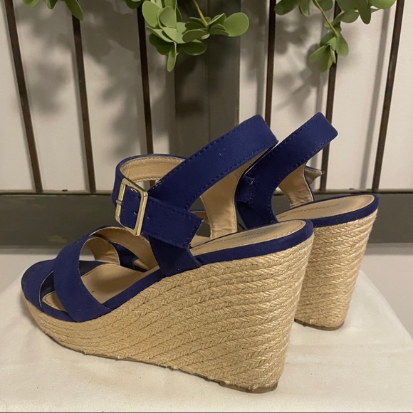 Montgomery Bay Club wedge sandals like new - Picture 4 of 5
